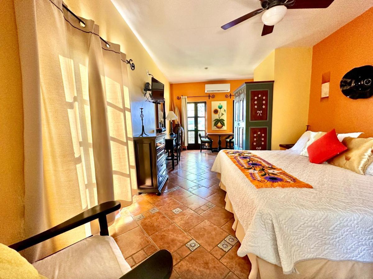 La Villa Del Ensueno Boutique Hotel ทลาคิวปาก ภายนอก รูปภาพ